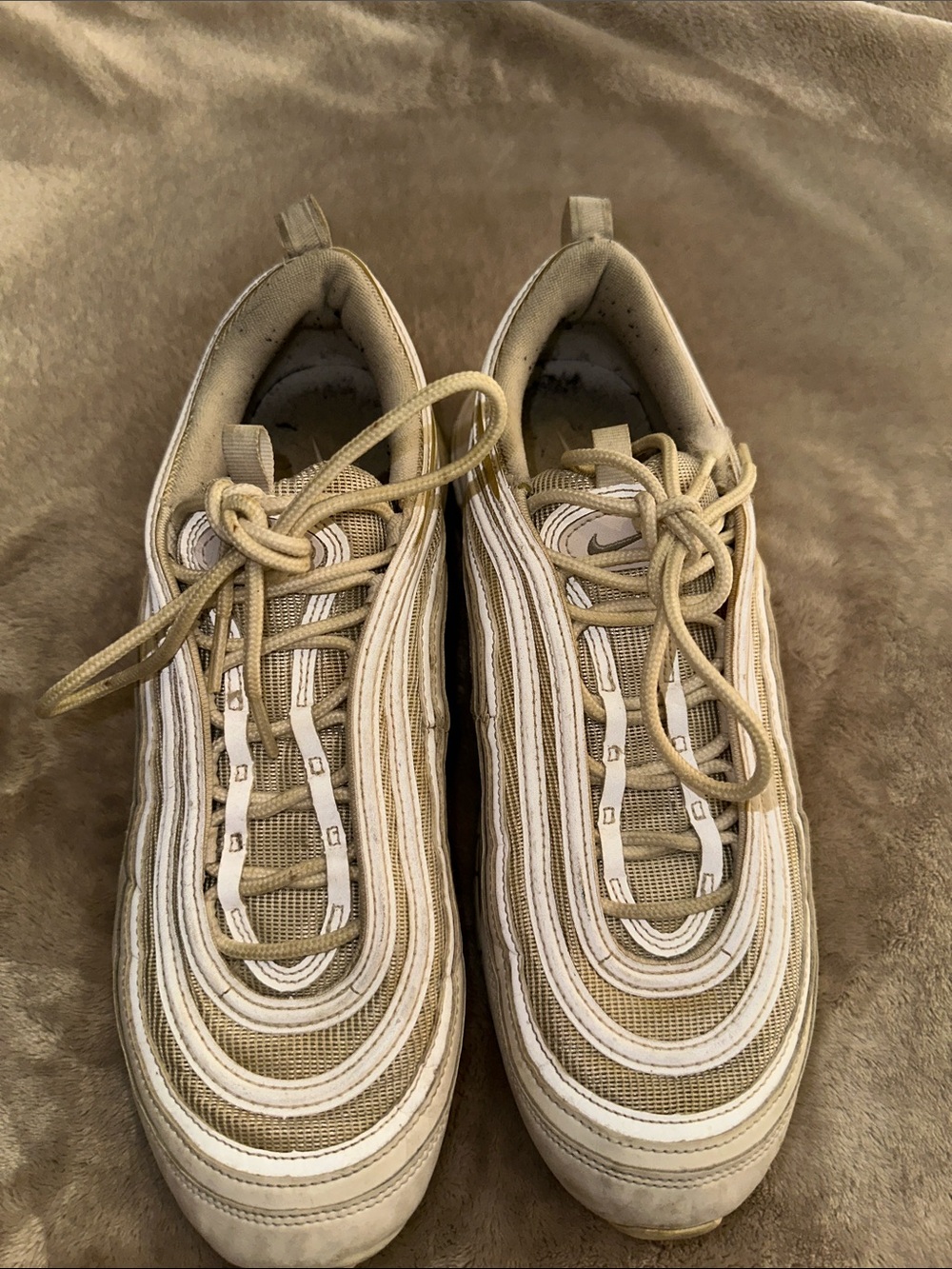 Nike Men's Beige and White Athletic Shoes - Picture 5 of 5